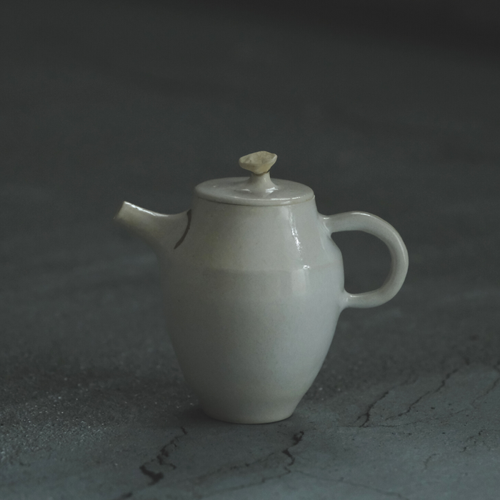 瓷壺(J) /蓁製陶